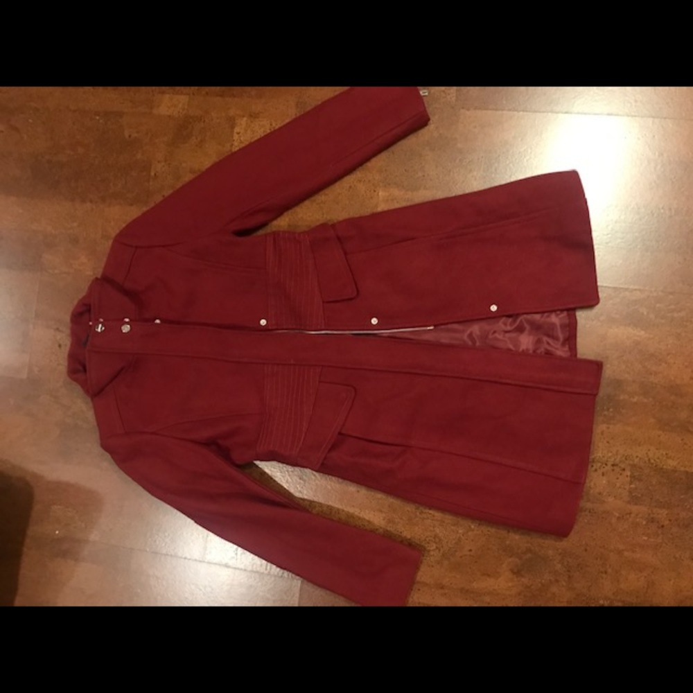 Kenneth Cole coat! Mid thigh, lined, red wool coat. Great condition !